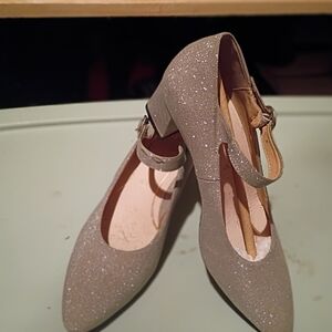 Ara Silver Heels with Classic Elegance